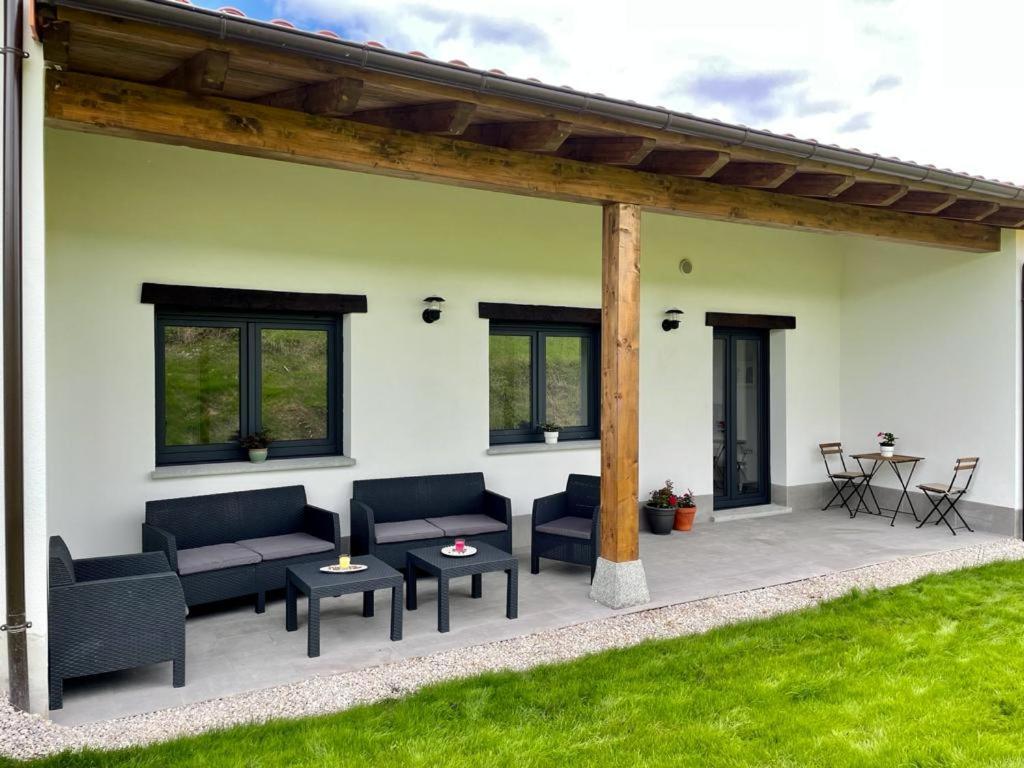 Apartamentos Los Manzanos Ribadesella Eksteriør bilde